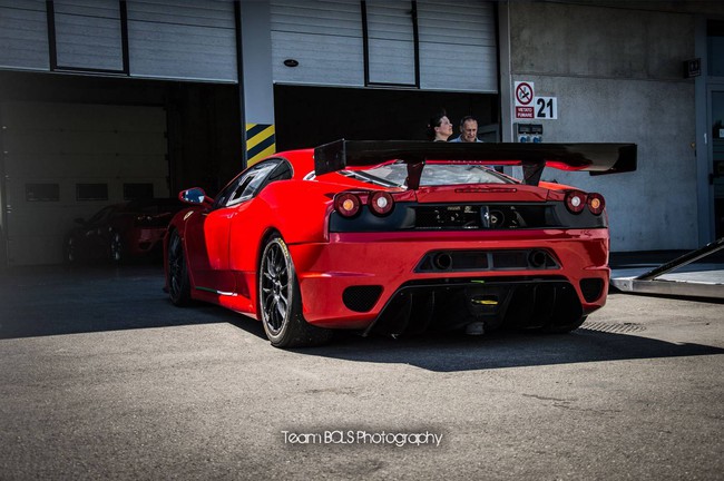 Camaro và Corvette muôn màu muôn vẻ tại Ý 9