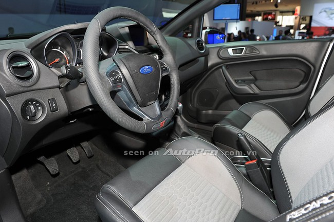Ford Fiesta ST 2014: Không còn "bé hạt tiêu" 14