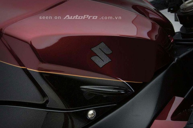 Yoshimura Suzuki GSX-R 2013 hầm hố v&agrave; ấn tượng 6