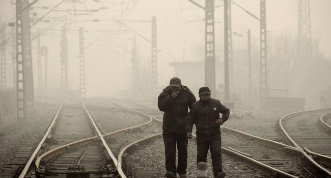 Bắc Kinh cấm xe ra đường vì ô nhiễm nặng 9