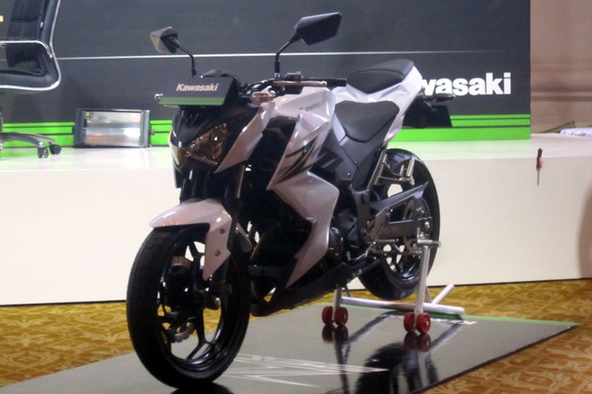 Kawasaki giới thiệu Z250 hoàn toàn mới 2