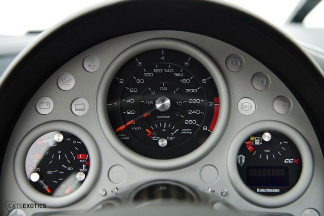 Koenigsegg CCX: 4 "tuổi", giá hơn nửa triệu đô 14