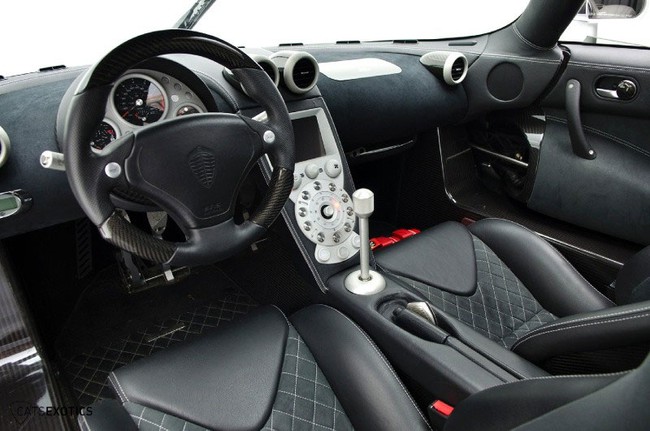 Koenigsegg CCX: 4 "tuổi", giá hơn nửa triệu đô 11