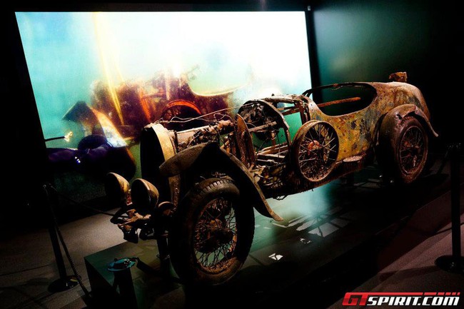 Ghé thăm "vương quốc" thu nhỏ của dòng xe Bugatti 9