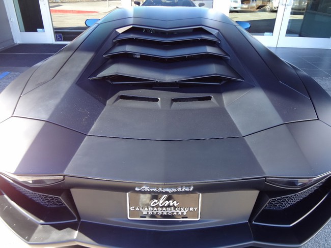 Bạn trai cô Kim "siêu vòng ba" bán Lamborghini Aventador? 12