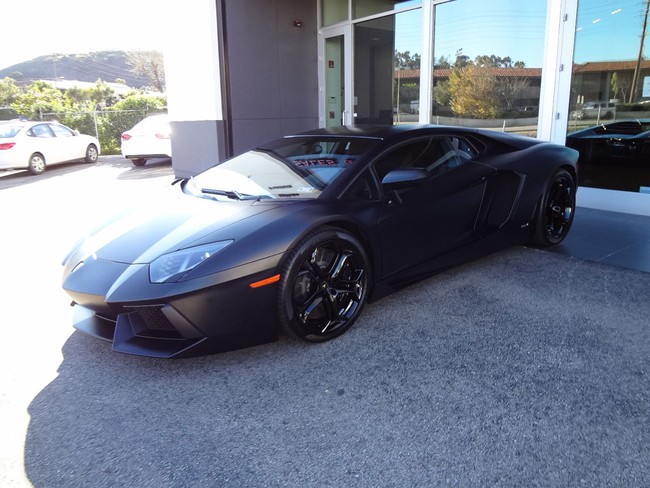 Bạn trai cô Kim "siêu vòng ba" bán Lamborghini Aventador? 2