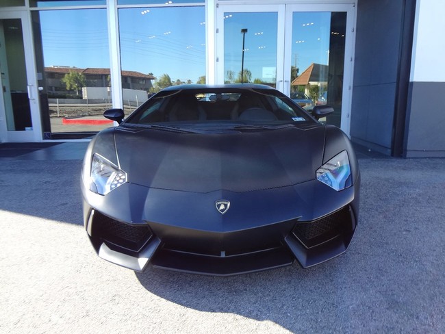 Bạn trai cô Kim "siêu vòng ba" bán Lamborghini Aventador? 1