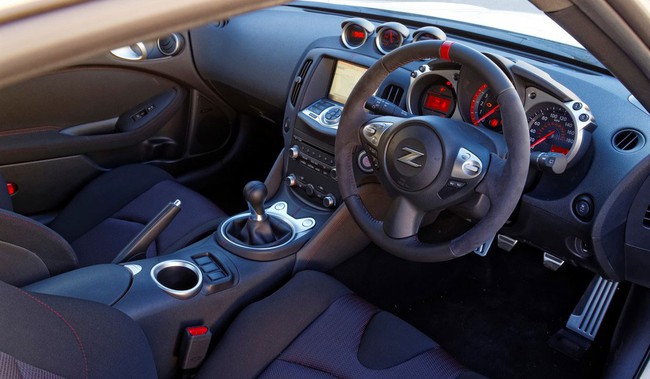 Nissan 370Z Nismo 2014: Hấp dẫn hơn bao giờ hết 9