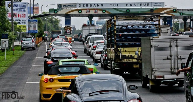 Dàn siêu xe đầy màu sắc tập hợp tại Indonesia 13