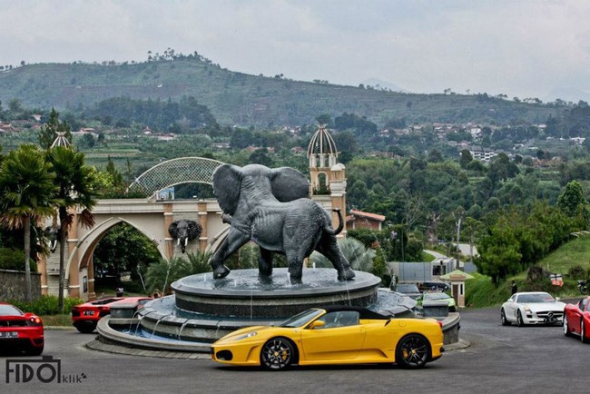 Dàn siêu xe đầy màu sắc tập hợp tại Indonesia 2