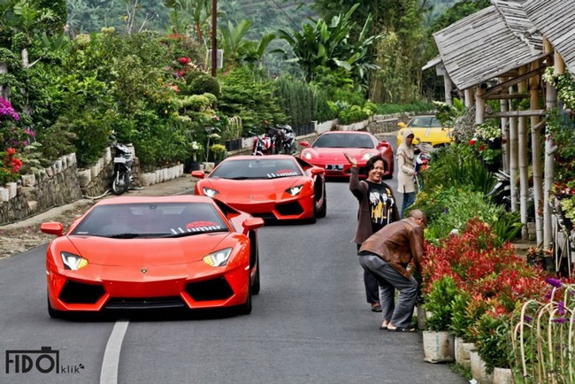Dàn siêu xe đầy màu sắc tập hợp tại Indonesia 27