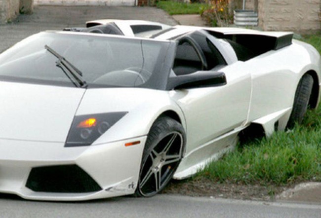 Hai chiếc Lamborghini Murcielago liên tiếp gặp nạn 2