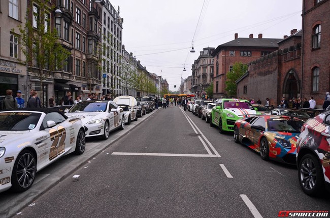 Siêu xe sặc sỡ trong ngày khởi động Gumball 3000 2013 31