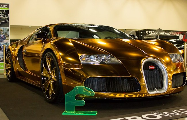 Bugatti Veyron "bóng lộn" với bộ cánh vàng 2