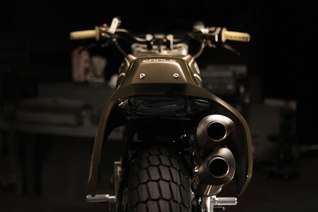 Flat Track - Hình ảnh hoàn toàn khác của Ducati Monster 5