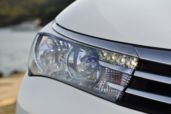 Toyota Corolla 2014 bản Âu: Chỉ tốn 3,8 lít/100 km 12