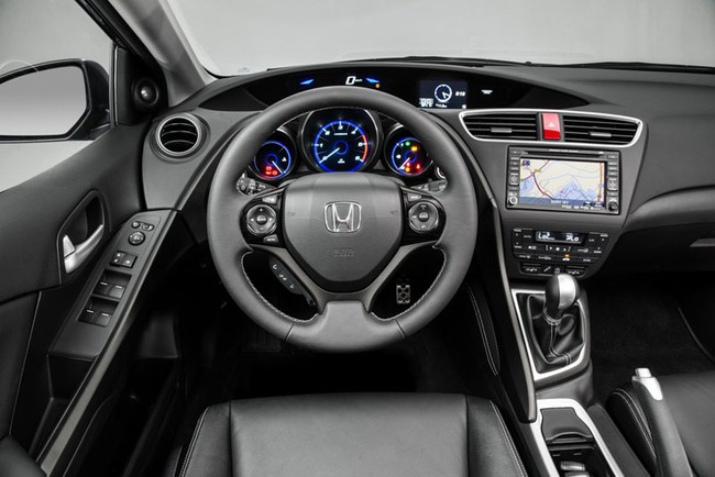 Honda Civic Tourer hoàn toàn mới: Khoang hành lý siêu rộng 9