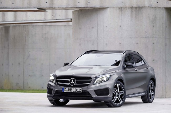 Thông tin "nóng hổi" về Mercedes-Benz GLA 45 AMG 2015 1