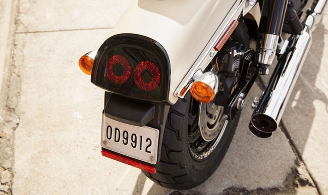 Harley-Davidson Fat Bob 2014: Tân trang diện mạo 8