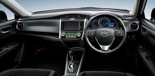 Toyota giới thiệu Corolla Hybrid mới 11