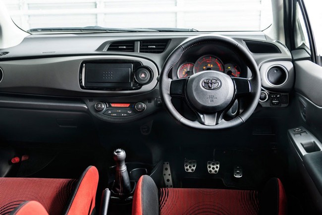 Toyota Yaris: Thể thao hơn với phiên bản hữu hạn 10