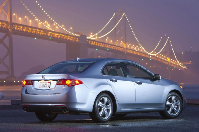 Acura điều chỉnh giá bán của TSX 2014 1