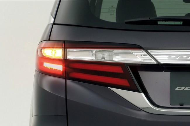 Honda Odyssey thế hệ mới bất ngờ lộ diện 7