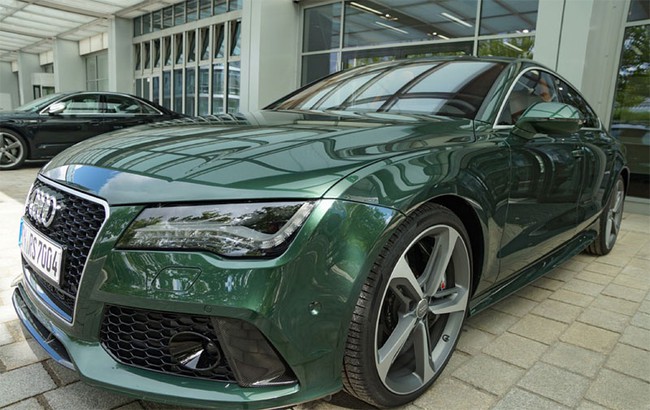 Giám đốc điều hành Audi lái RS7 màu "mượn" từ Bentley 4