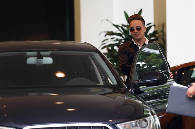 Sau khi được tặng Lexus tiền tỷ, Cao Thái Sơn đi mua Audi A6 4