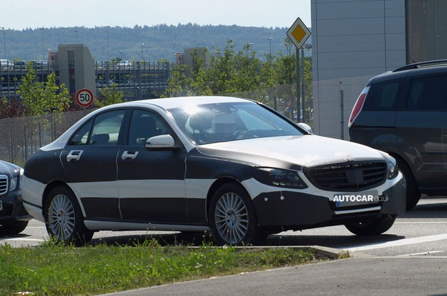 Mercedes-Benz C-Class 2015 lộ "nội y" 1