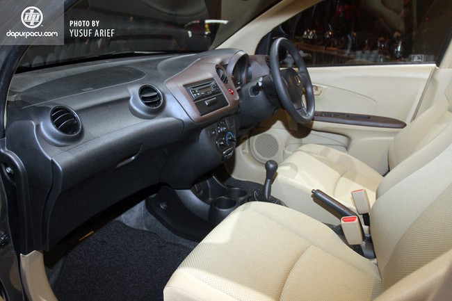 Honda Brio Satya - Xe siêu rẻ mới 4