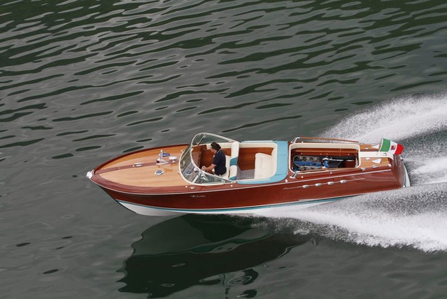Hồi sinh thuyền dùng động cơ siêu xe của "cha đẻ" Lamborghini 8