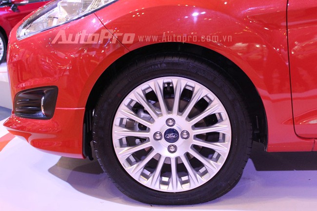 VMS 2013: Ford Fiesta EcoBoost chính thức được giới thiệu tại Việt Nam 10
