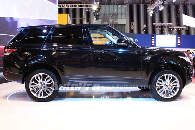 VMS 2013: Mục sở thị 3 mẫu SUV hạng sang, tiền tỷ của Land Rover 3