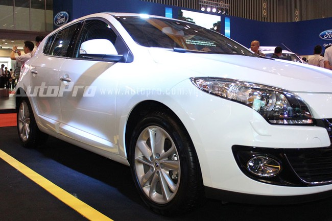 VMS 2013: Renault Megane 2013 có giá gần tỷ Đồng tại Việt Nam 3
