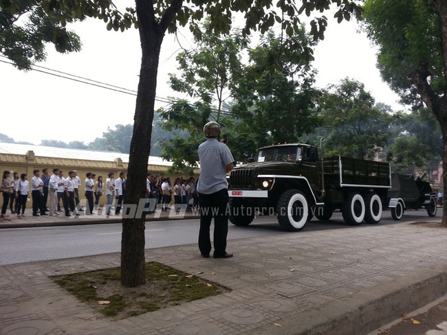 Xe và pháo dùng trong Quốc tang Đại tướng Võ Nguyên Giáp 6