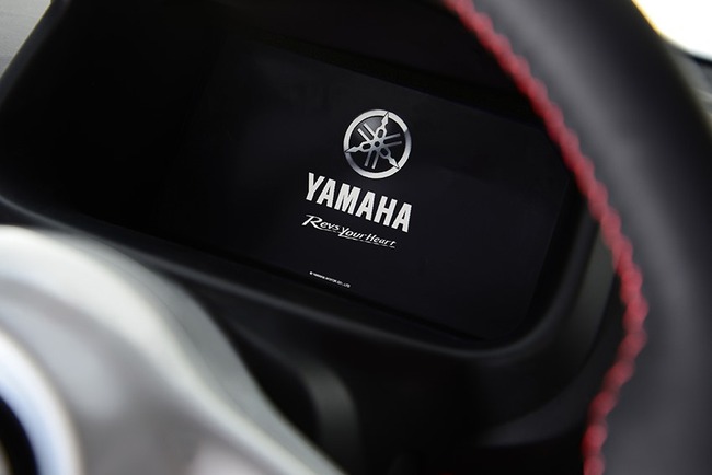 Motiv - Xe ôtô hai chỗ mới của Yamaha 8