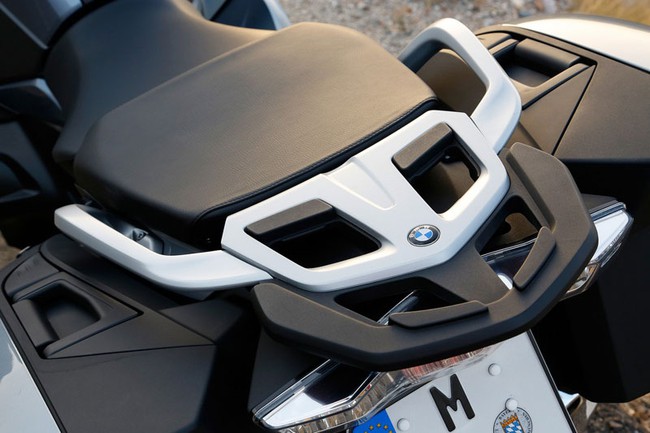 EICMA 2013: Đã có giá bán của BMW R1200RT 2014 26