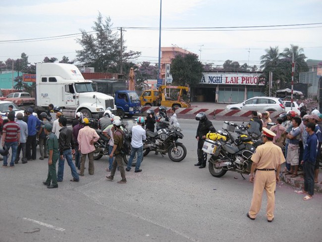 Tp. Hồ Chí Minh: CSGT bắt 10 môtô trị giá hàng trăm triệu, biển Thái Lan 2