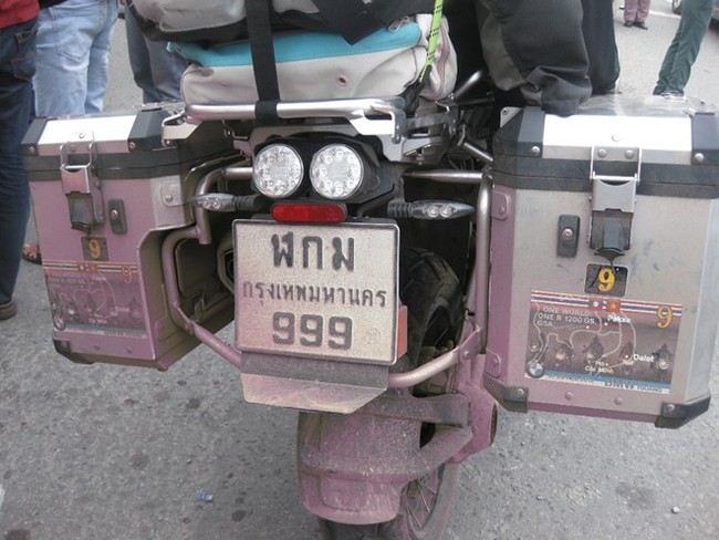 Tp. Hồ Chí Minh: CSGT bắt 10 môtô trị giá hàng trăm triệu, biển Thái Lan 3