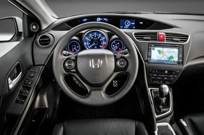 Honda Civic Hatchback 2014: Thay đổi để chiều khách 3