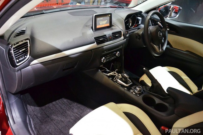 Mazda3 phiên bản 3,2 lít/100 km chính thức trình làng 9