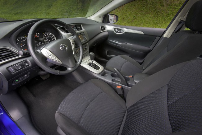 Nissan Sentra 2014: Nâng cấp mà vẫn cực hợp túi tiền 7