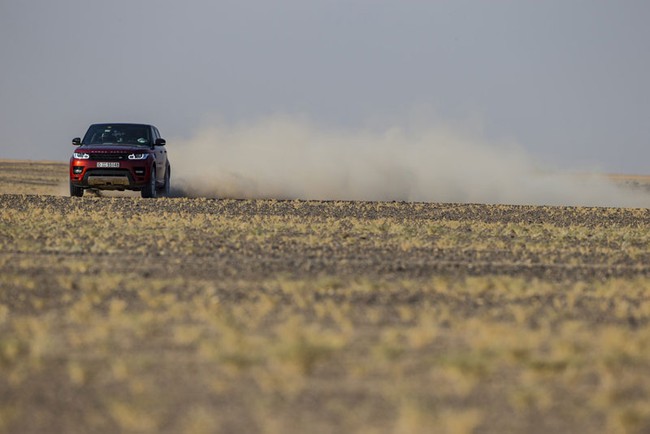 Range Rover Sport - Xe vượt sa mạc nhanh nhất thế giới 3