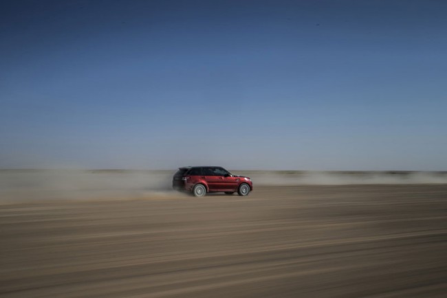 Range Rover Sport - Xe vượt sa mạc nhanh nhất thế giới 9