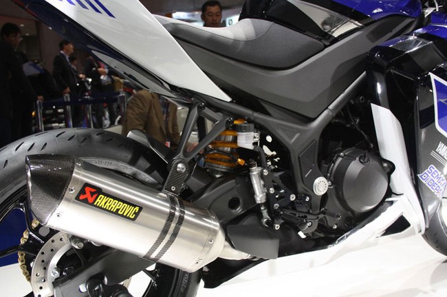 "Soi" chi tiết Yamaha R25 mang thiết kế siêu môtô 19