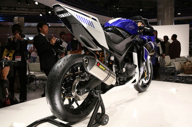 "Soi" chi tiết Yamaha R25 mang thiết kế siêu môtô 5