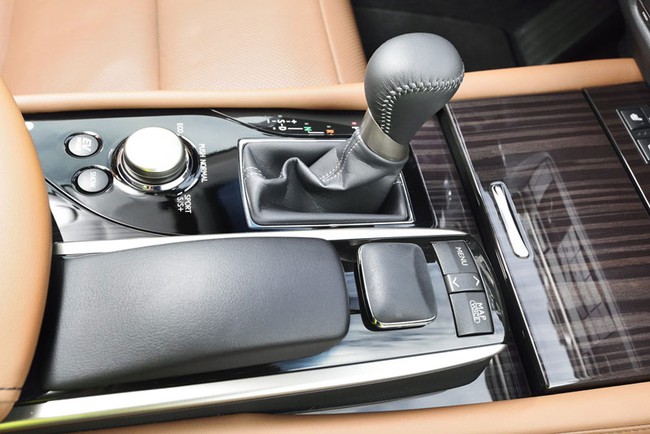 Lexus GS 300h 2014: Siêu tiết kiệm xăng 16