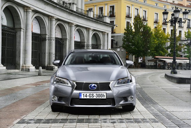 Lexus GS 300h 2014: Siêu tiết kiệm xăng 1