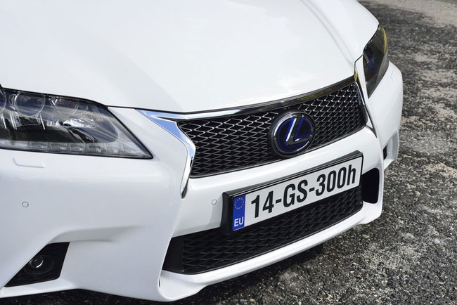 Lexus GS 300h 2014: Siêu tiết kiệm xăng 31